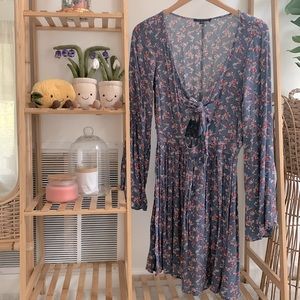 American Eagle Outfitters Floral Tie Front Dress